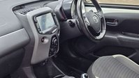 Toyota Aygo 1.0 VVT-i x-play Hatchback 5dr Petrol x-shift Euro 6 (71 ps) 33