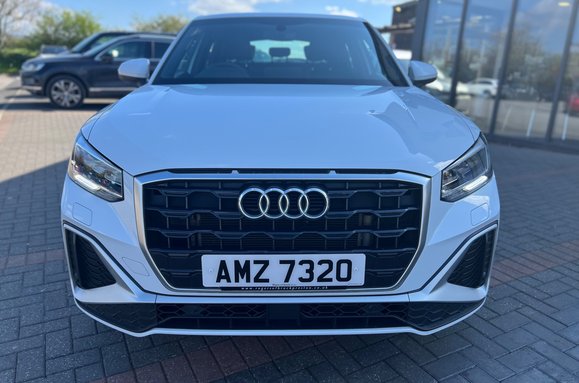 Audi Q2 1.5 TFSI S LINE AUTOMATIC 4