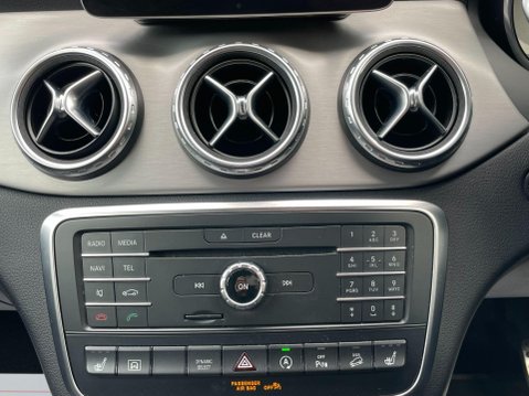 Mercedes-Benz GLA 2.1 GLA220d AMG Line (Premium) 7G-DCT 4MATIC Euro 6 (s/s) 5dr 25