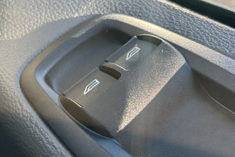 Ford Transit 350 Drw L4 130 ps Single Cab Dropside Truck - No VAT - Tow Axle 30