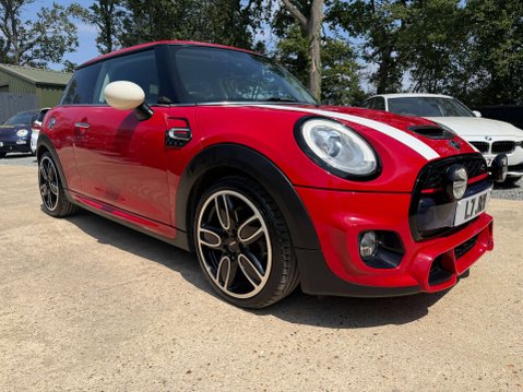 Mini Hatch 2.0 Cooper S Works 210 3dr 23