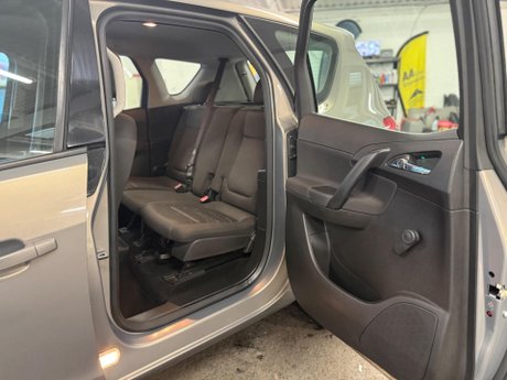 Vauxhall Meriva 1.7 CDTi Exclusiv Auto Euro 5 5dr 13