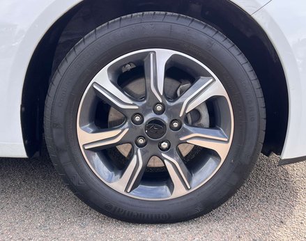 Hyundai ix20 1.6 ix20 SE Nav MPI Auto 5dr 15