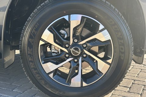 Isuzu D-Max DL40 4x4 Extended Cab 2.2 Automatic Pickup - In Stock! 34