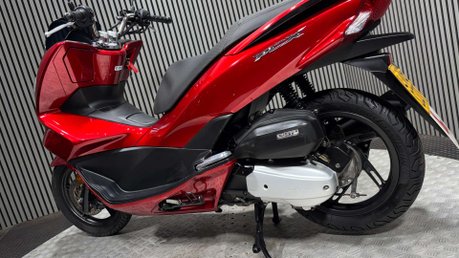 Honda PCX WW PCX 125 2016 ONLY 13K 1 OWNER LONG MOT WARRANTY 125CC 13