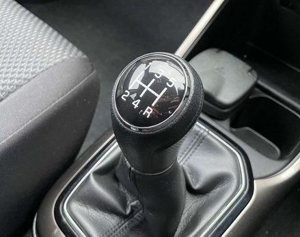 Suzuki Ignis 1.2 Ignis SZ-T DualJet 5dr 37