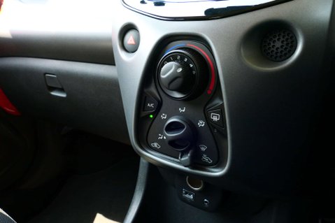 Toyota Aygo 1.0 Aygo X-Play TSS VVT-i 5dr 26
