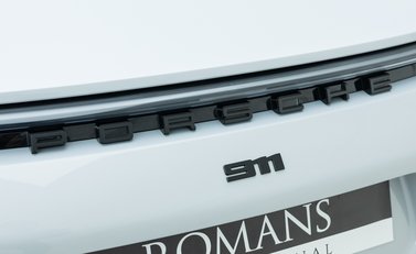 Porsche 911 Carrera GTS (992) 33