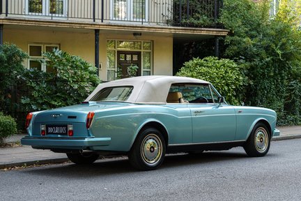 Rolls-Royce Corniche IV 8
