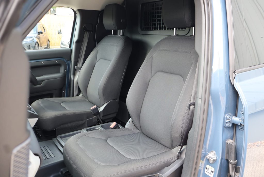 Land Rover Defender 110 250 HARD TOP HUGE SPEC OUTSTANDING EXAMPLE  25