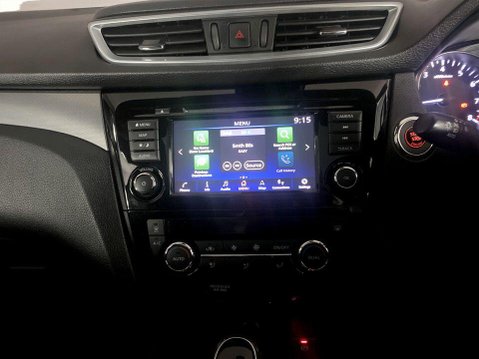 Nissan Qashqai 1.3 DIG-T N-Motion SUV 5dr Petrol DCT Auto Euro 6 (s/s) (160 ps) Cruise Co 18