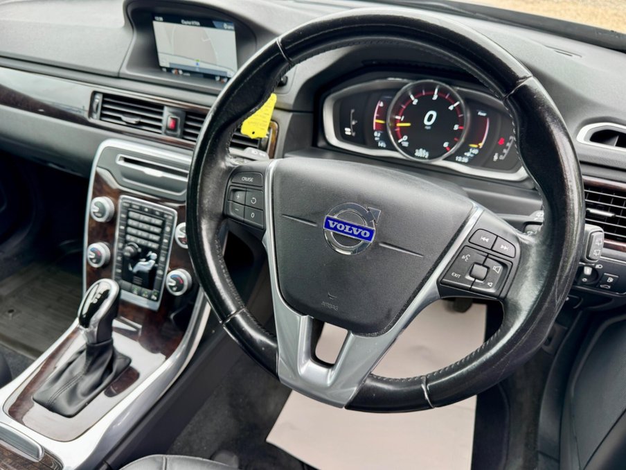 2015 Volvo V70 — image 39