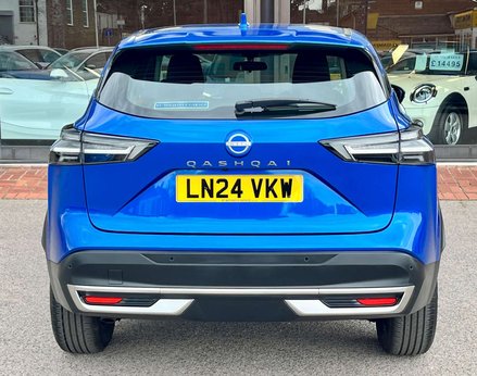 Nissan Qashqai 1.3 Qashqai Acenta Premium T MHEV CVT 5dr 6