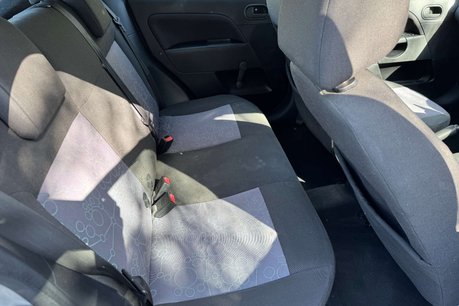 Ford Fiesta 1.25 Style Climate Hatchback 5dr Petrol Manual (142 g/km, 74 bhp) 21