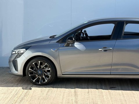Renault Clio 1.6 Clio Espirit Alpine E-Tech HEV Auto 5dr 61