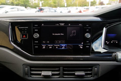 Volkswagen Taigo LIFE TSI 22