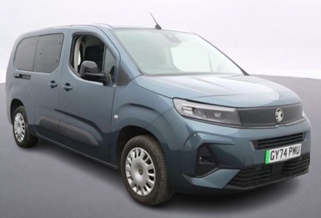 Vauxhall Combo Life 52kWh Design XL MPV 5dr Electric Auto (7.4kW Charger) (136 ps)