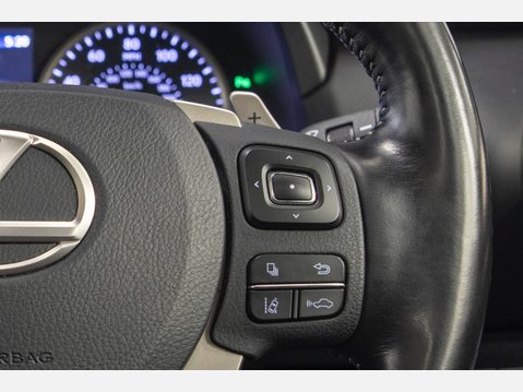 Lexus NX 2.5 300h GPF Premium SUV 5dr Petrol Hybrid E-CVT 4WD Euro 6 (s/s) (197 ps) 62