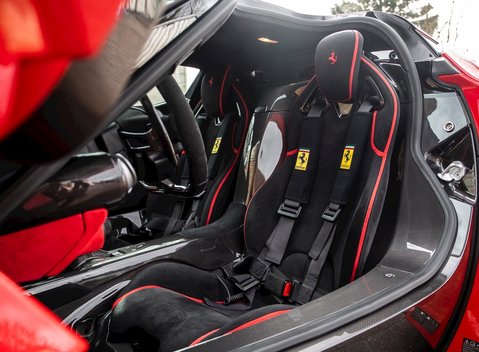 Ferrari LaFerrari 14