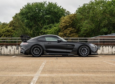 Mercedes-Benz Amg GT BLACK SERIES 3