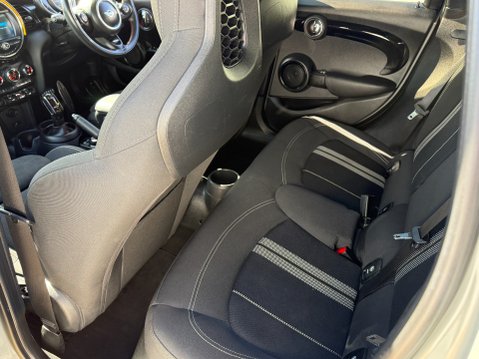 Mini Hatch COOPER S SPORT AUTO 52
