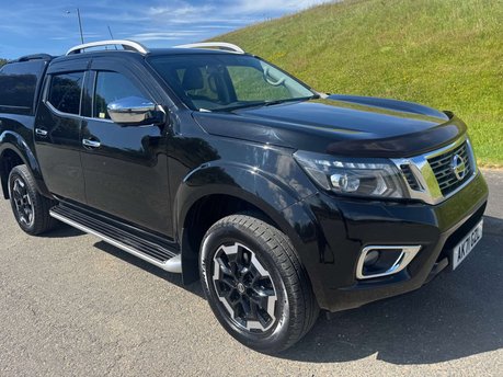 Nissan Navara 2.3 Navara Tekna dCi 4WD 5dr