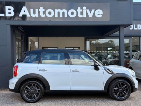 Mini Countryman 2.0 Countryman Cooper SD Auto 5dr 9