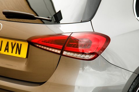 Mercedes-Benz A Class A 180 AMG LINE 9