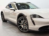 Porsche Taycan Performance Plus 93.4kWh Turbo Cross Turismo 5dr Electric Auto 4WD (680 ps) 7