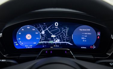 Porsche Macan Turbo Electric 22