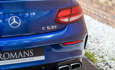 Mercedes-Benz C Class C63 S Coupe 27