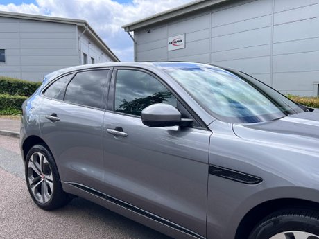 Jaguar F-Pace 2.0 D200 MHEV R-Dynamic HSE Auto AWD Euro 6 (s/s) 5dr 12