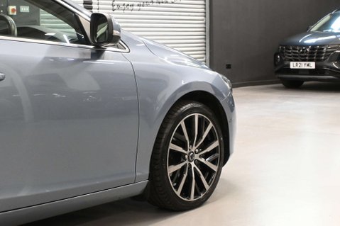 Volvo V40 1.5 V40 Inscription Edition T3 Auto 5dr 30