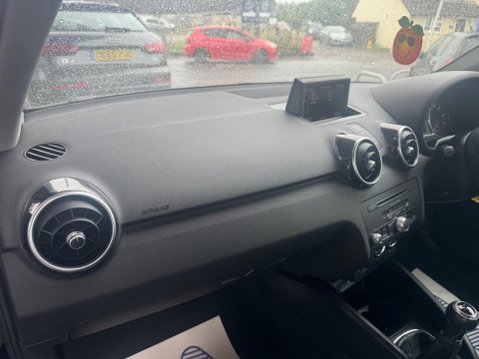 Audi A1 1.6 TDI Sport Euro 5 (s/s) 3dr 31