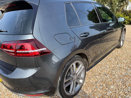 Volkswagen Golf 2.0 TDI BlueMotion Tech GTD Euro 6 (s/s) 5dr 8