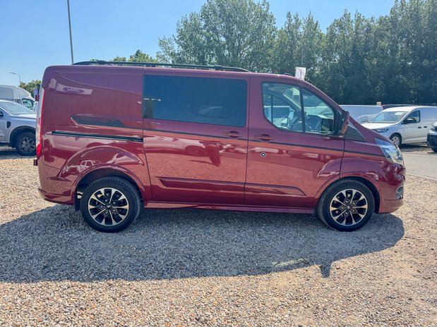 Ford Transit Custom Crew Cab AUTO SWB L1H1 Low Roof Sport 320 Nav Sensors Air Con Alloys EURO 6 6