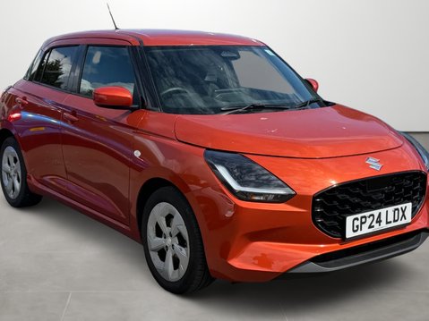 Suzuki Swift 1.2 Mild Hybrid Motion 5dr 1