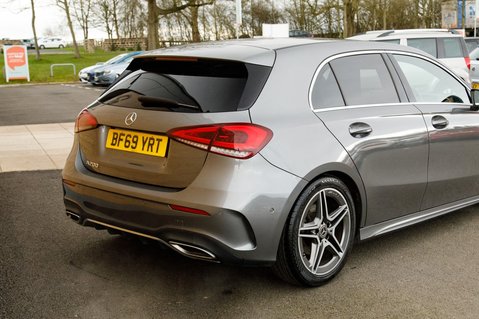 Mercedes-Benz A Class A 200 AMG LINE EXECUTIVE 8
