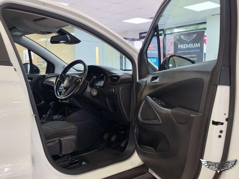 Vauxhall Crossland 1.2 Turbo Design Euro 6 (s/s) 5dr 46