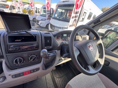 Adria Coral S680 ST 41