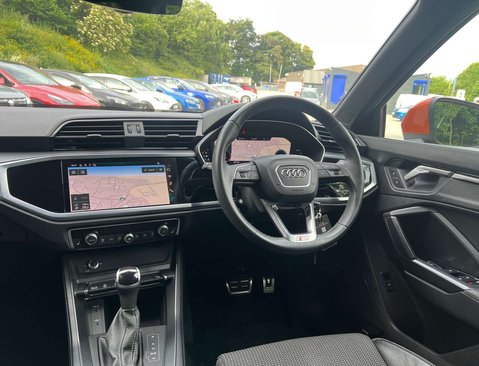 Audi Q3 1.5 Q3 S Line 35 TFSI MHEV Semi-Auto 5dr 21