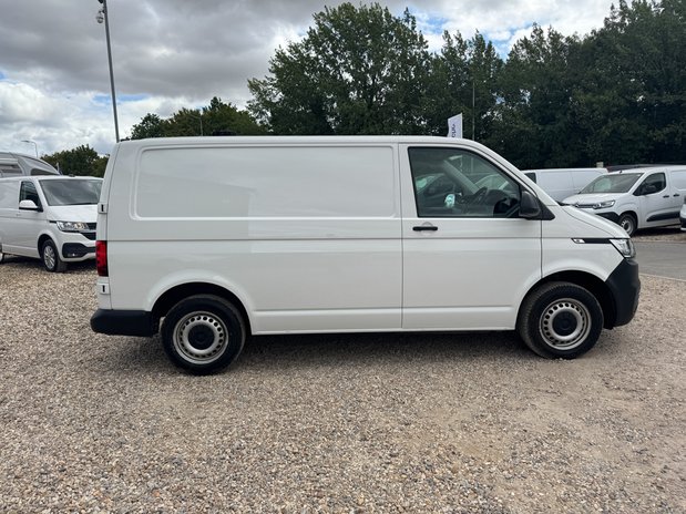Volkswagen Transporter AUTO SWB L1H1 Low Roof Startline T32 Air Con Sensors EURO 6 5
