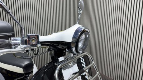 Ajs MODENA 2021 ONLY 800 MILES MODERN RETRO SCOOTER 125CC MOT OCTOBER 2027 24
