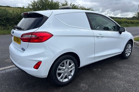 Ford Fiesta 1.5 Tdci Panel Van - Air Con 2
