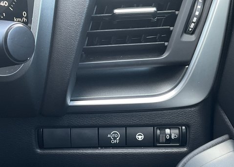 Nissan Qashqai DIG-T N-CONNECTA 24