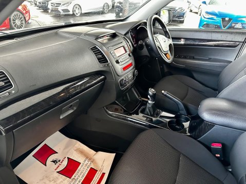 Kia Sorento 2.2 CRDi KX-1 AWD Euro 5 5dr 20