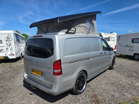 Mercedes-Benz Vito Camper Van 11