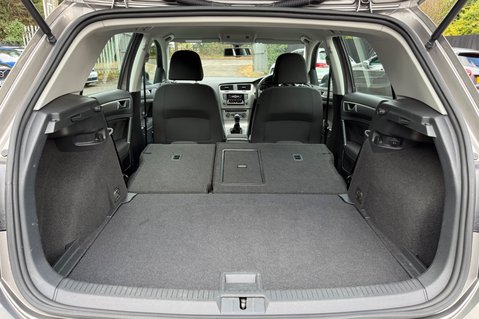 Volkswagen Golf SE TDI BMT -£20 ROAD TAX -1 OWNER -11 SERVICES -SATNAV -ADAPTIVE CRUISE 48