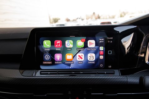 Volkswagen Golf R-LINE TSI 36