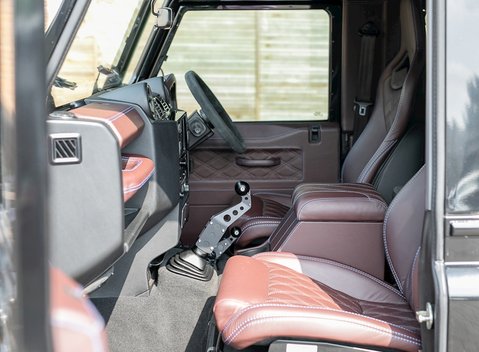 Land Rover Defender 90 XS T40S 15